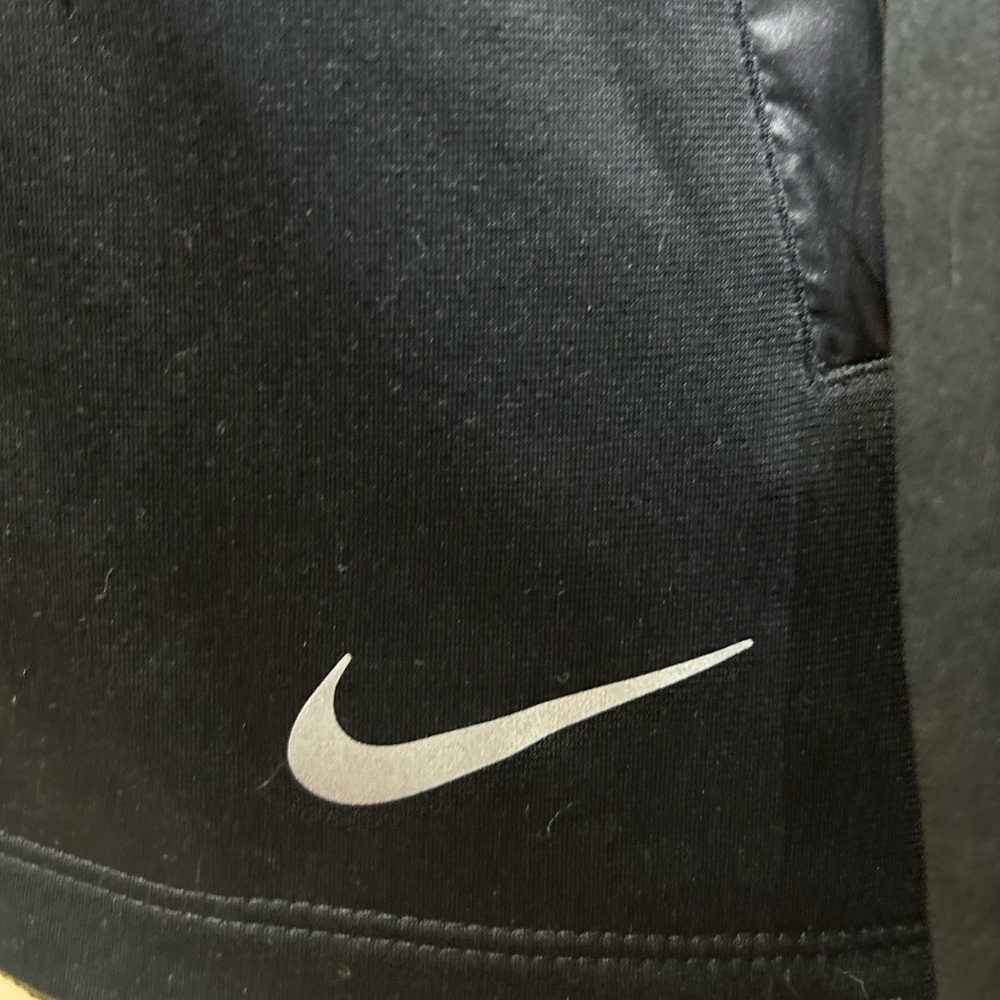 Nike Women's Black Quilted Jacket - Picture 7 of 8